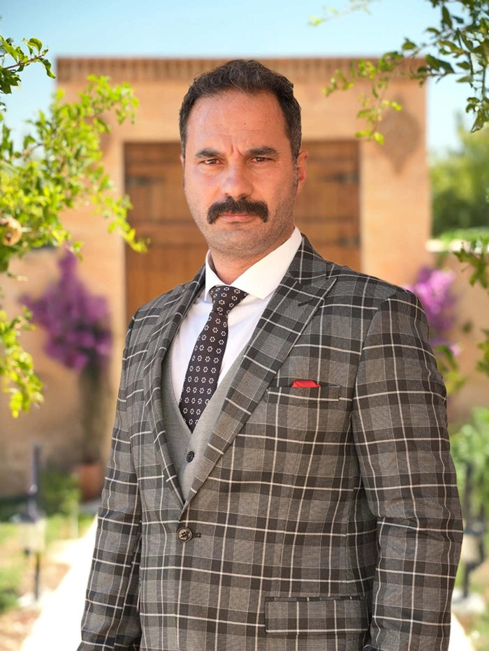 Main Cast of Halef: Characters and Their Stories