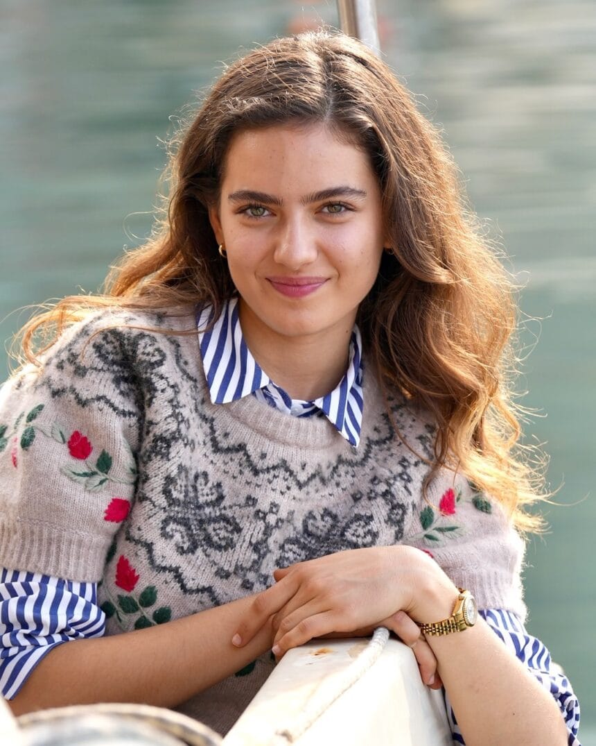 Ava Yaman