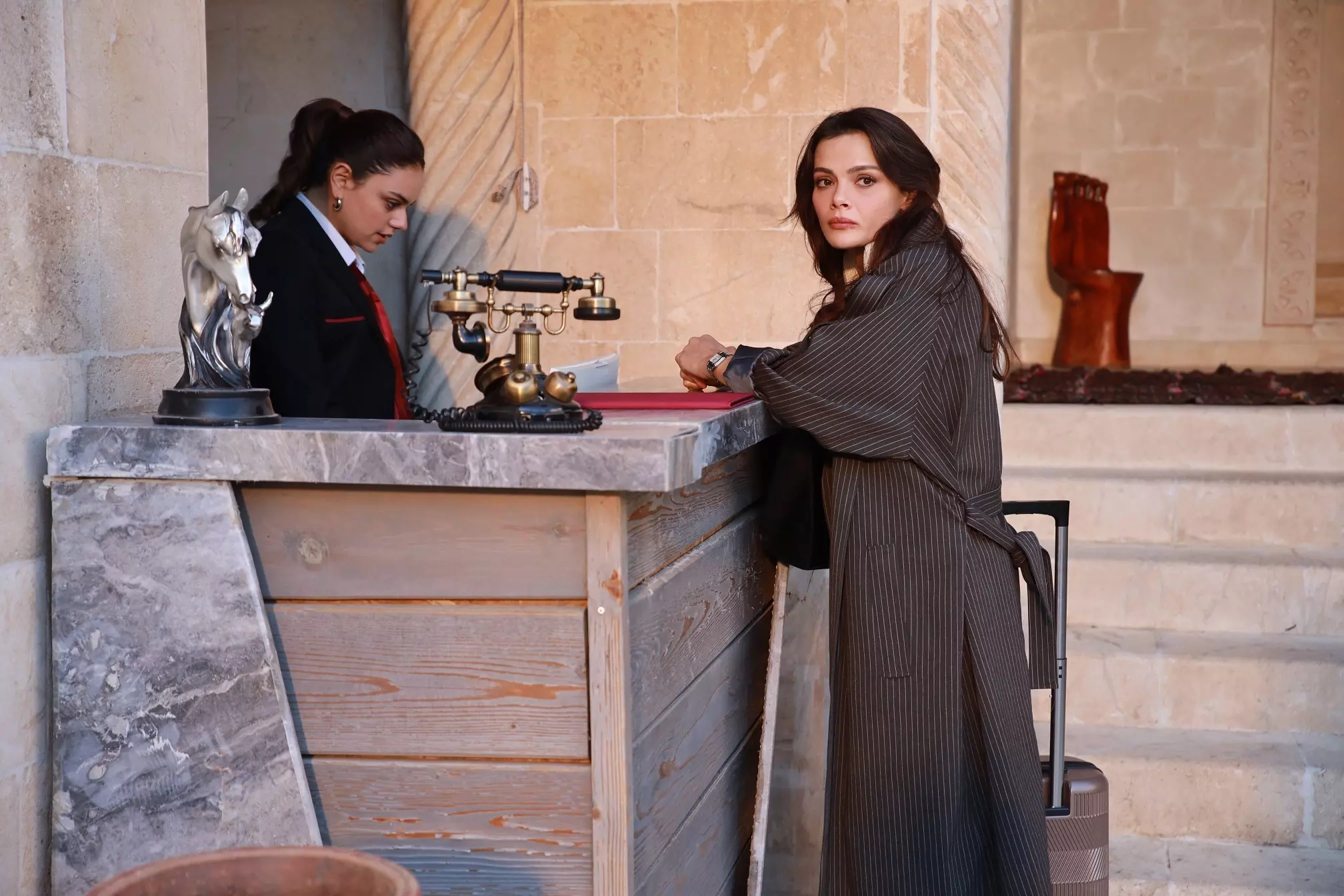 Uzak Şehir Episode 3 Summary