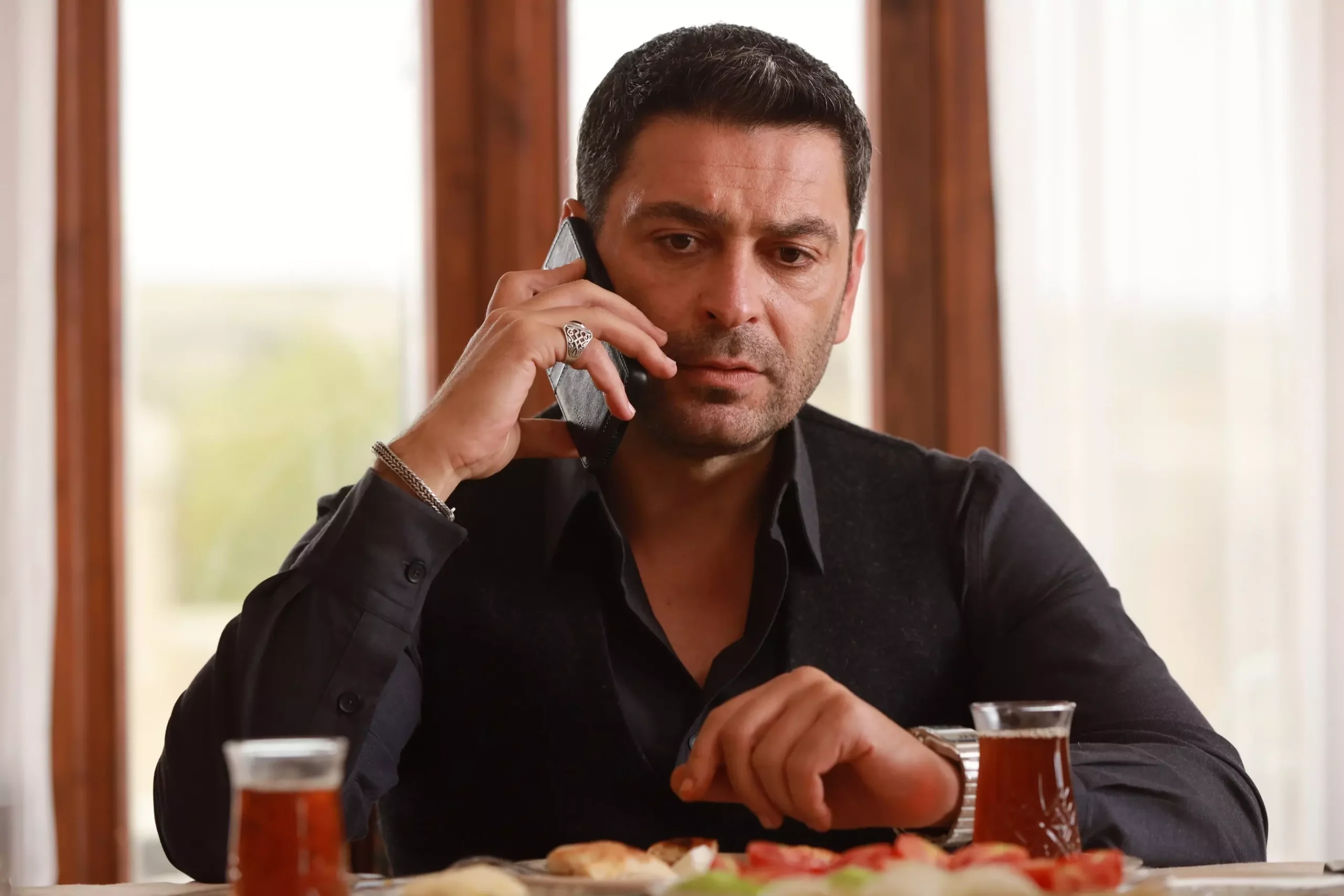 Uzak Şehir Episode 3 Summary