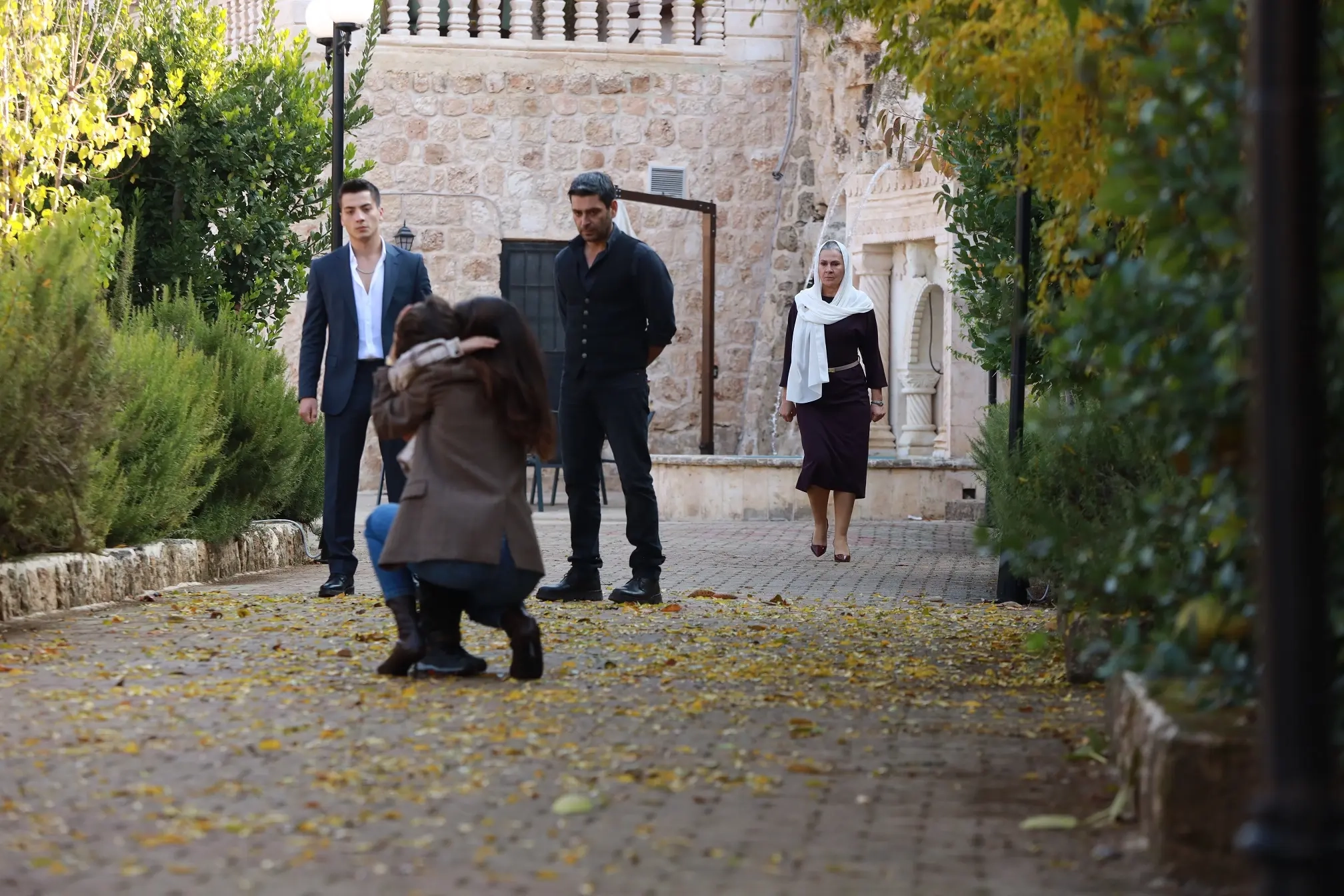 Uzak Şehir Episode 4 Summary Uzak Şehir Episode 4 Summary