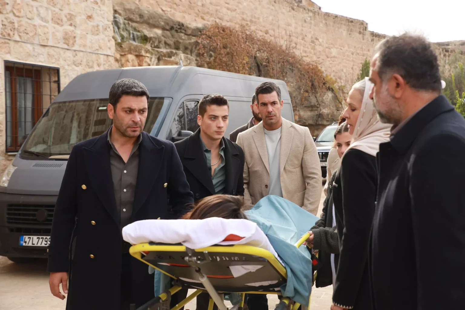 Uzak Şehir Episode 6 Summary