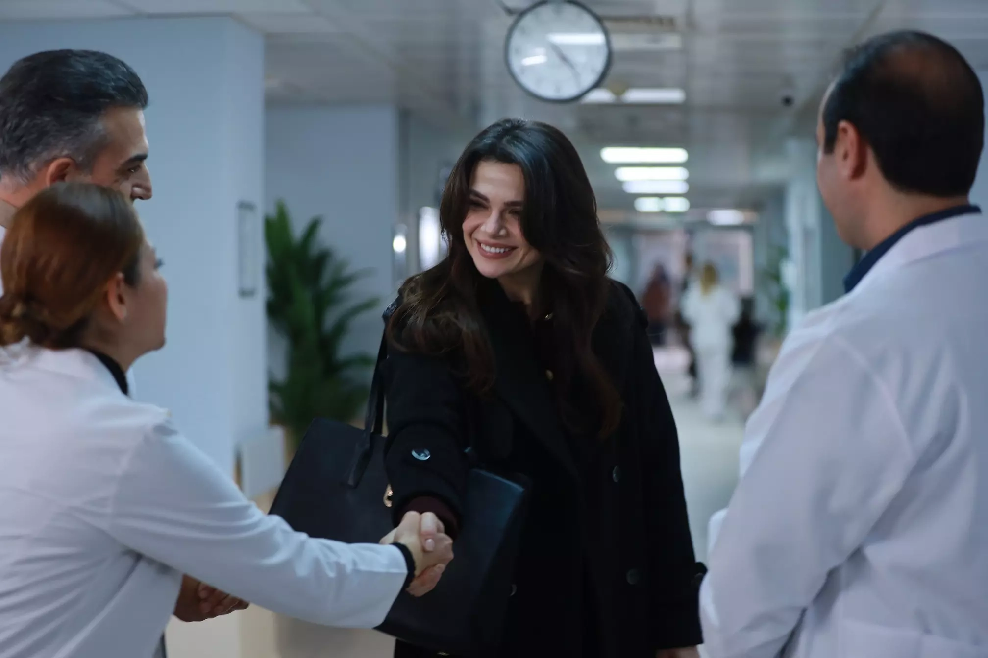 Uzak Şehir Episode 8 Summary Uzak Şehir Episode 8 Summary