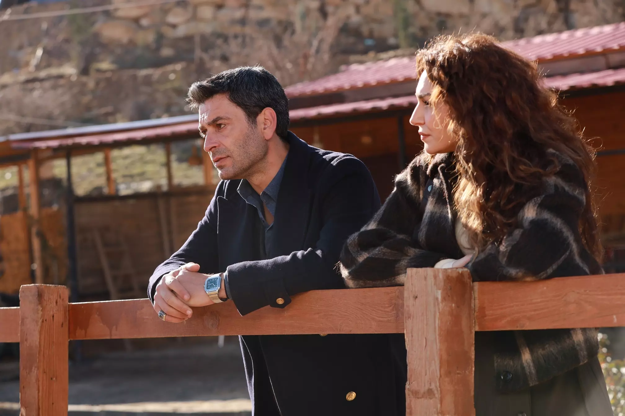 Uzak Şehir Episode 11 Summary