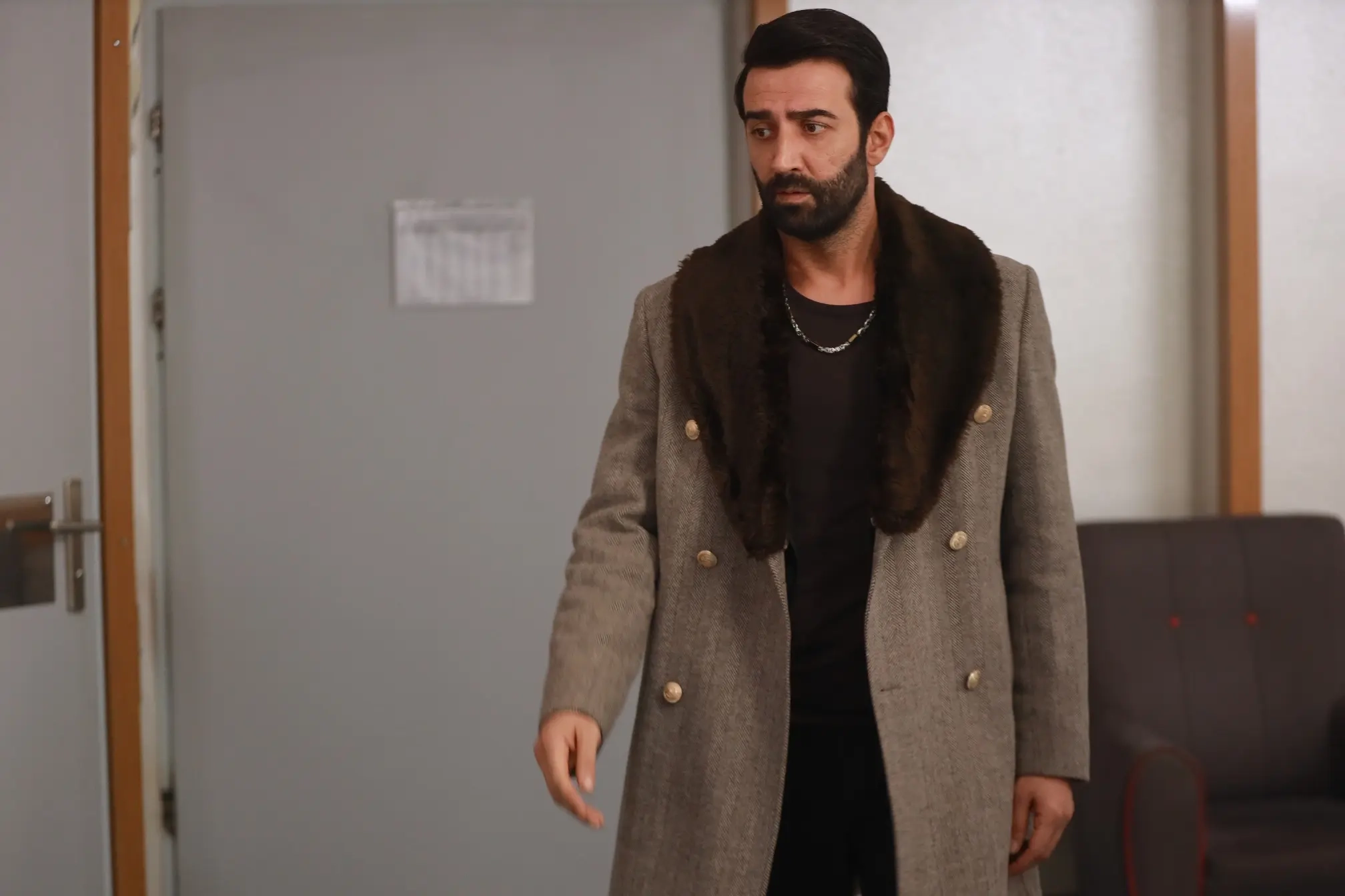 Uzak Şehir Episode 11 Summary