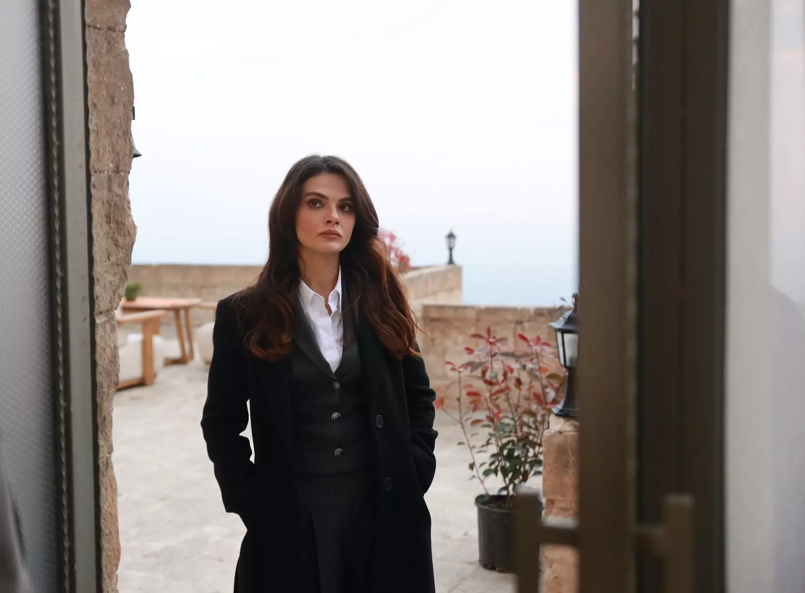 Uzak Şehir Episode 11 Summary