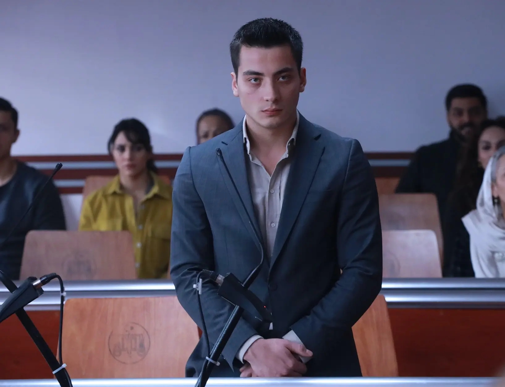 Uzak Şehir Episode 12 Summary