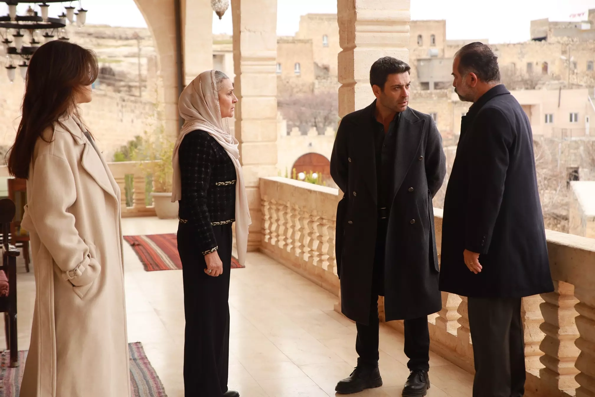 Uzak Şehir Episode 12 Summary