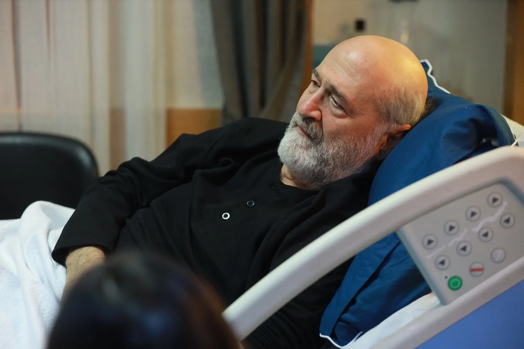 Uzak Şehir Episode 12 Summary