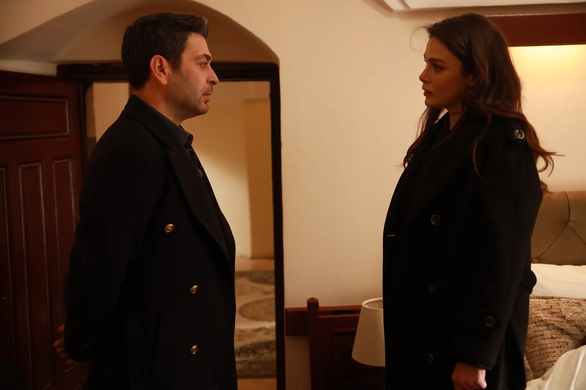 Uzak Şehir Episode 12 Summary