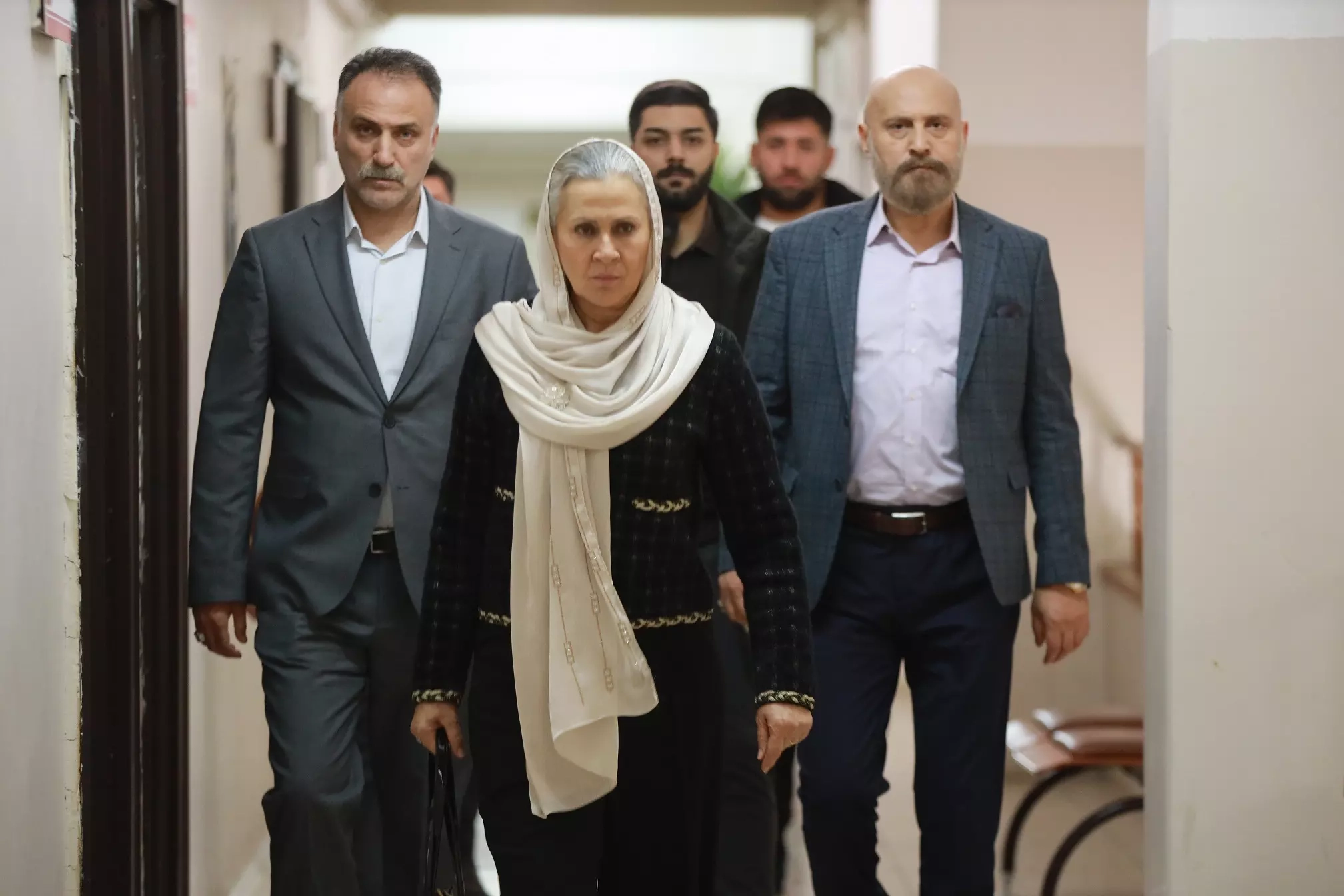 Uzak Şehir Episode 12 Summary