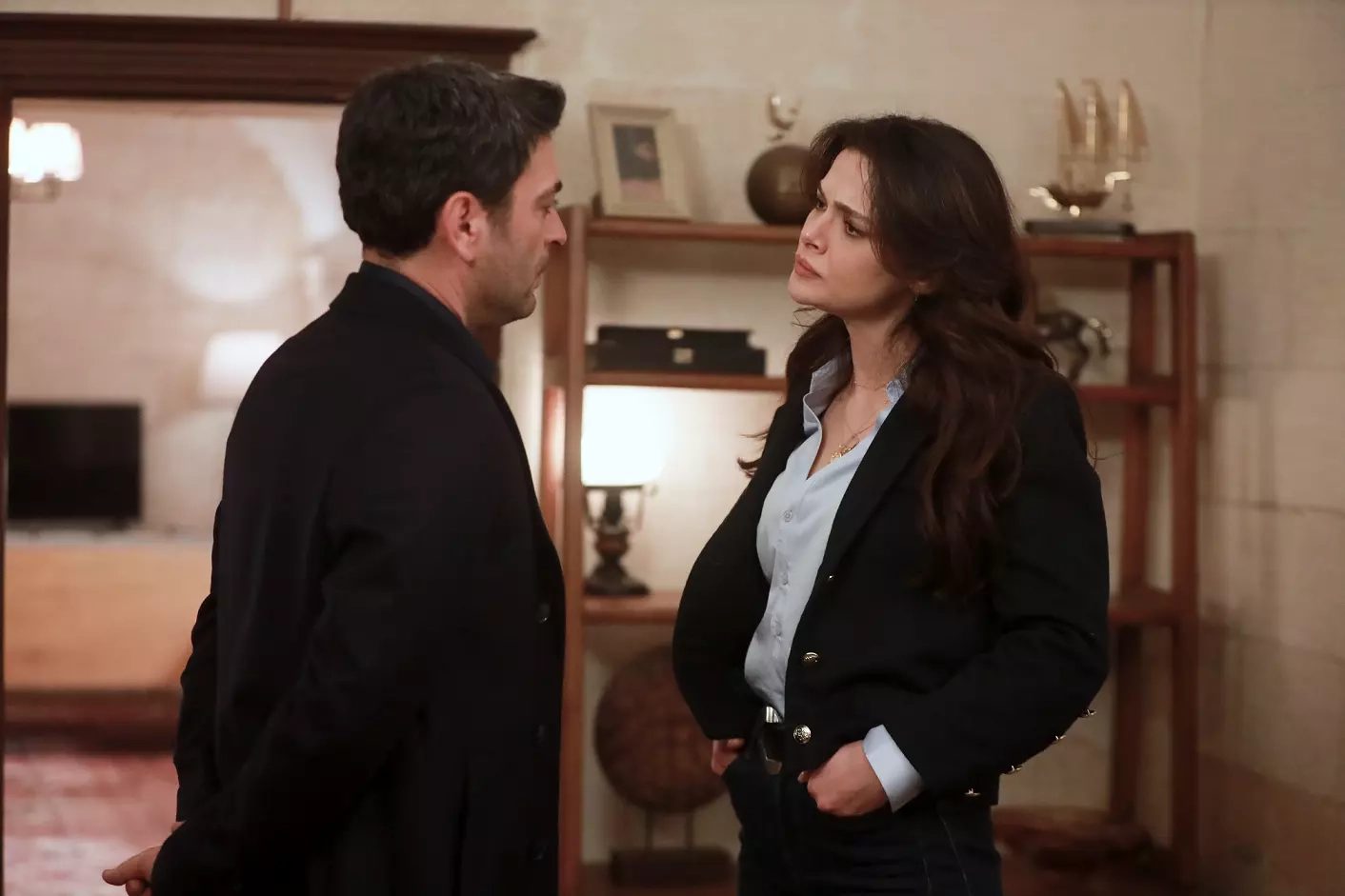 Uzak Şehir Episode 14 Summary