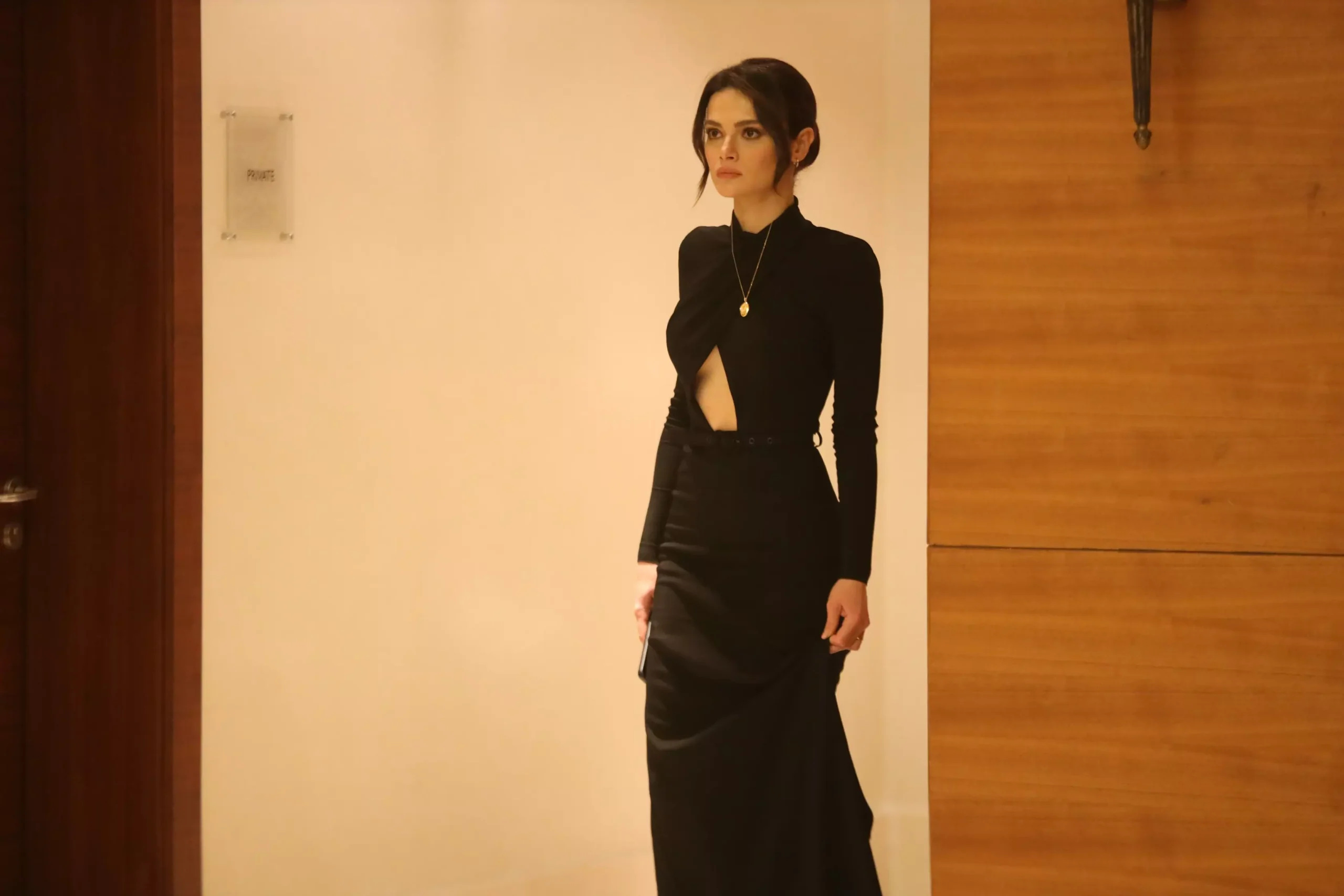 Uzak Şehir Episode 16 Summary Uzak Şehir Episode 16 Summary