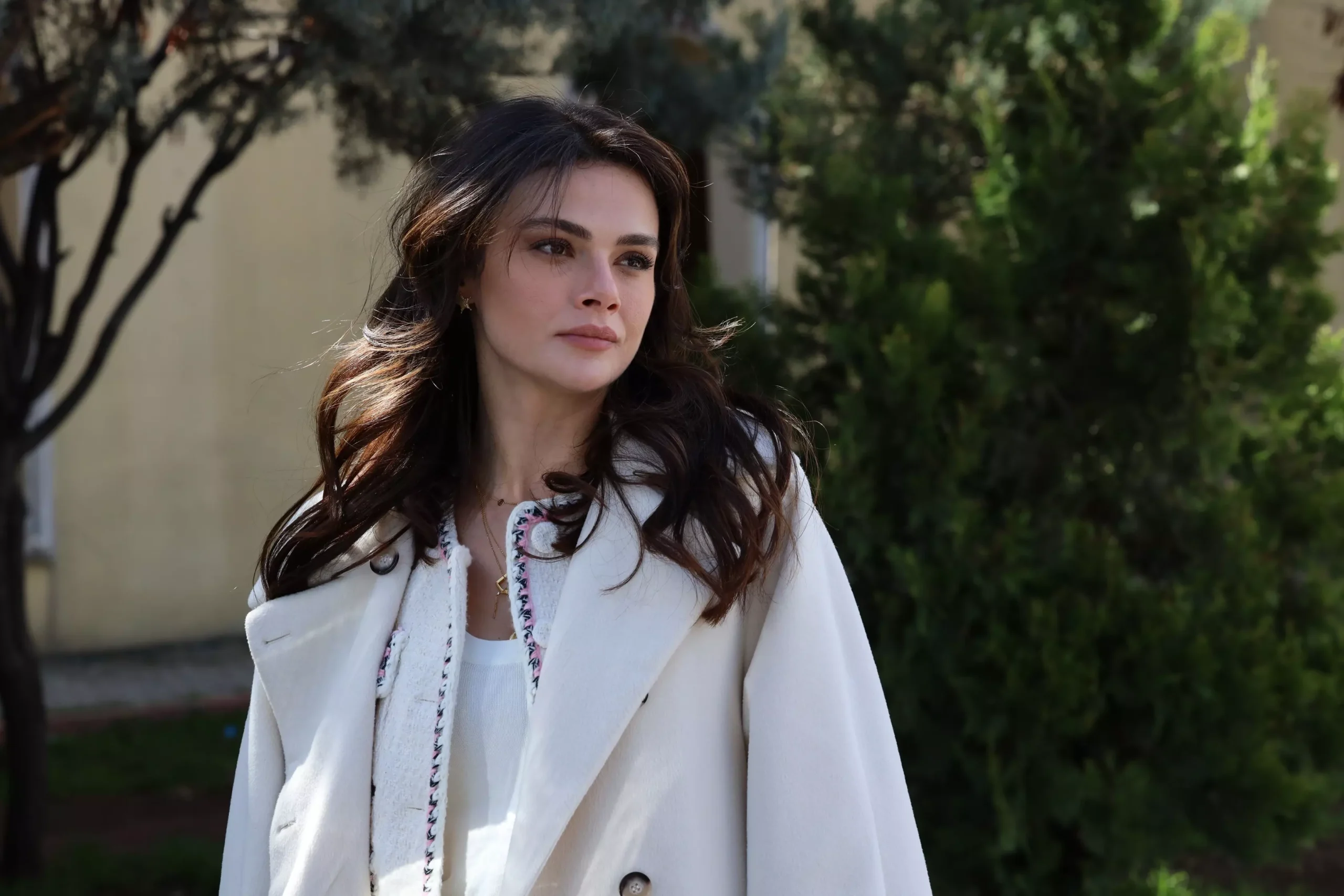 Uzak Şehir Episode 20 Summary Uzak Şehir Episode 20 Summary