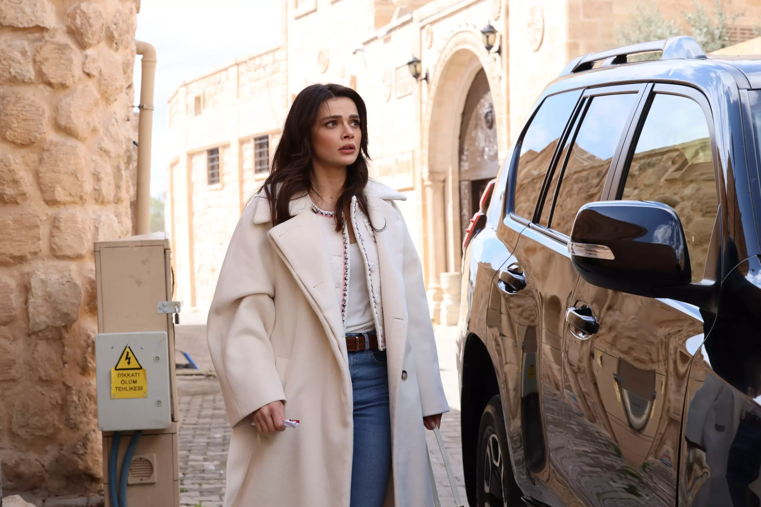 Uzak Şehir Episode 20 Summary Uzak Şehir Episode 20 Summary