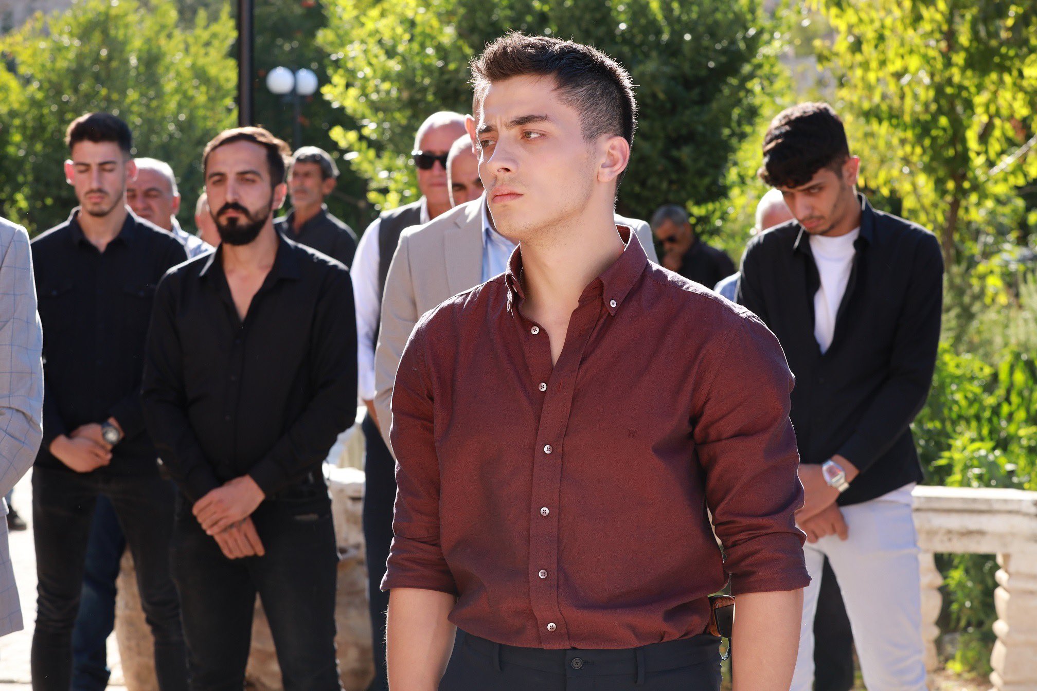 Uzak Şehir Episode 1 Summary