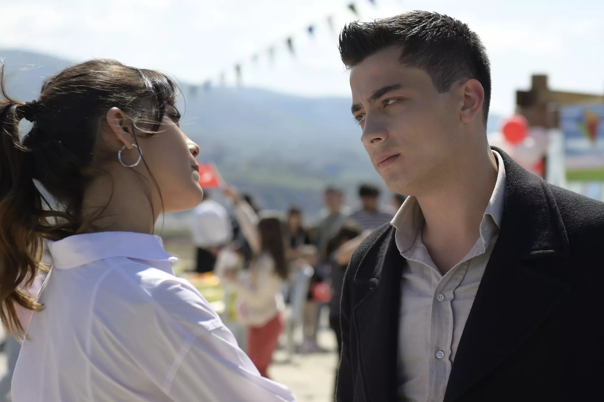 Uzak Şehir Episode 22 Summary