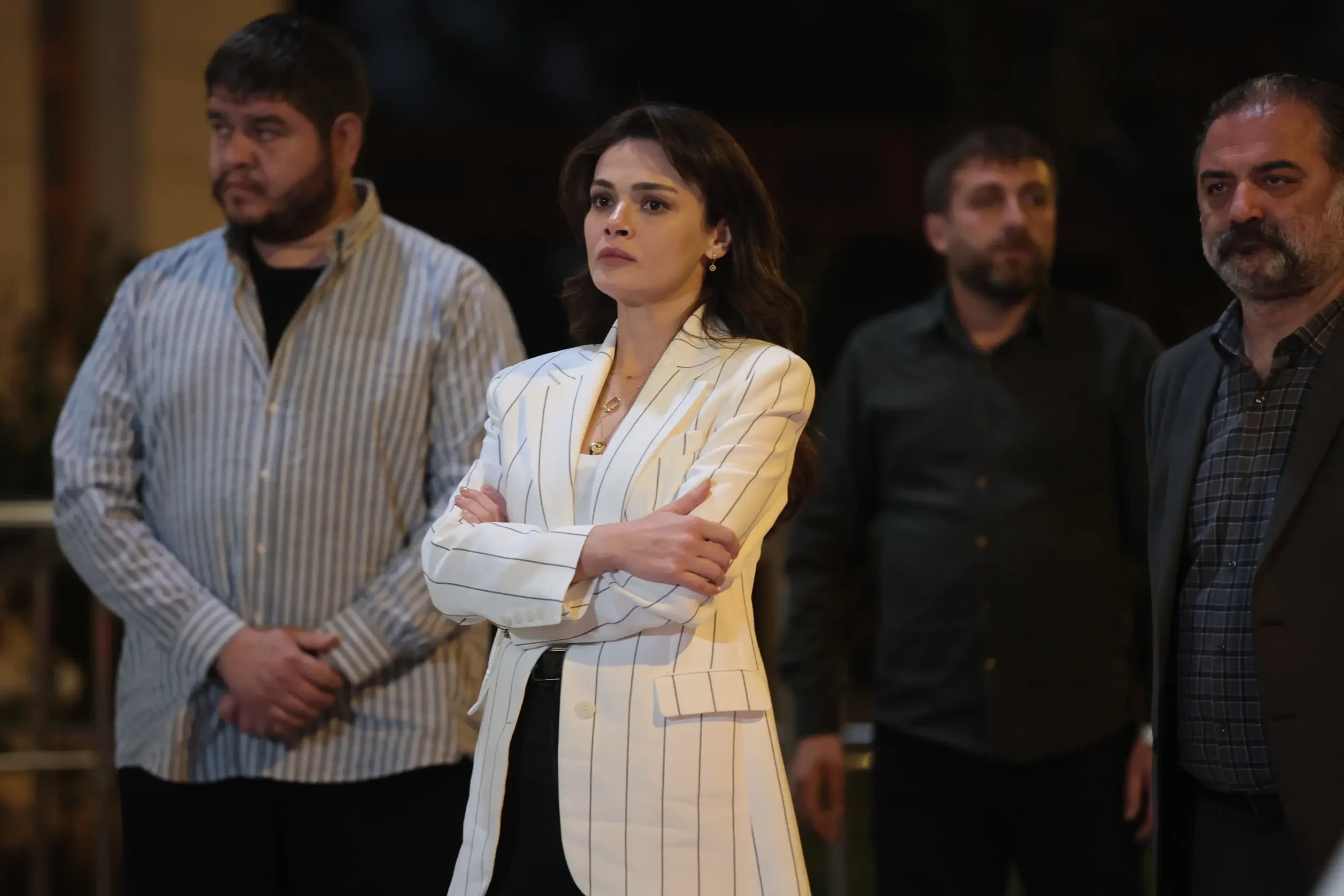 Uzak Şehir Episode 24 Summary Uzak Şehir Episode 24 Summary