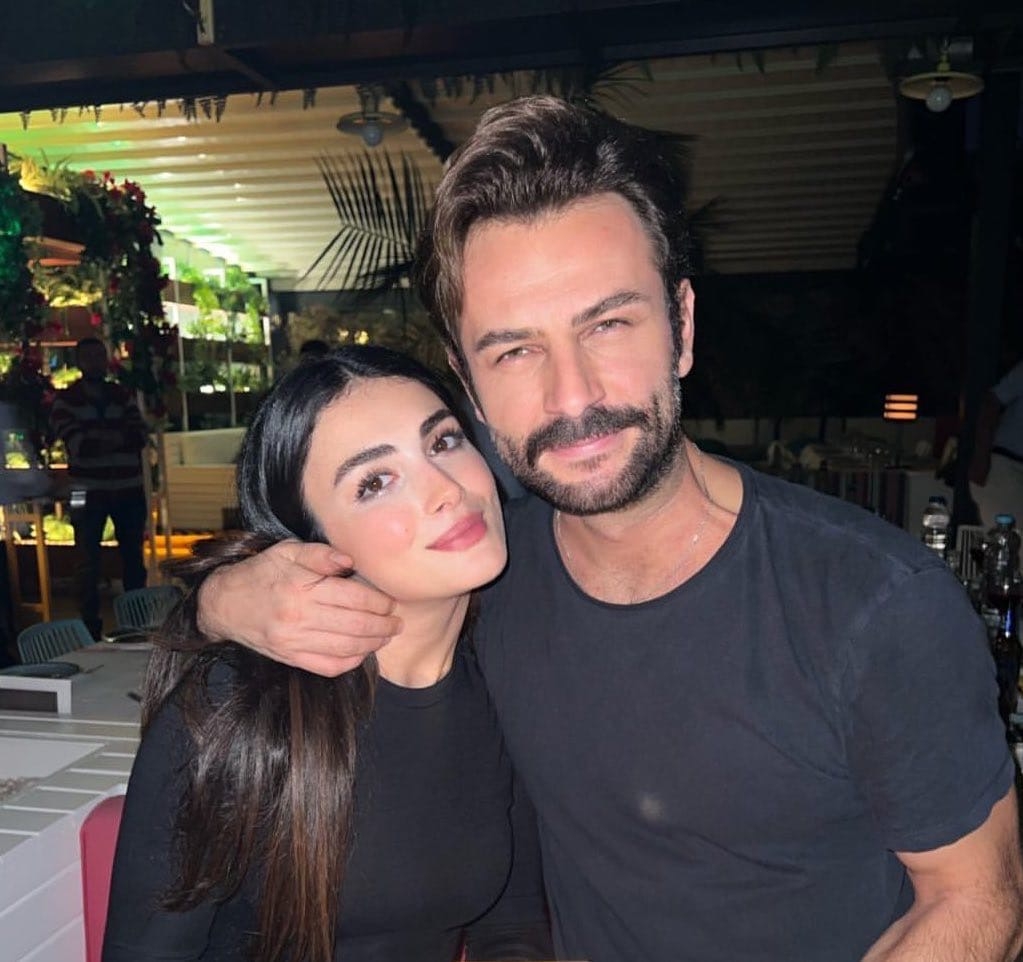 Özge Yağız Özge Yağız