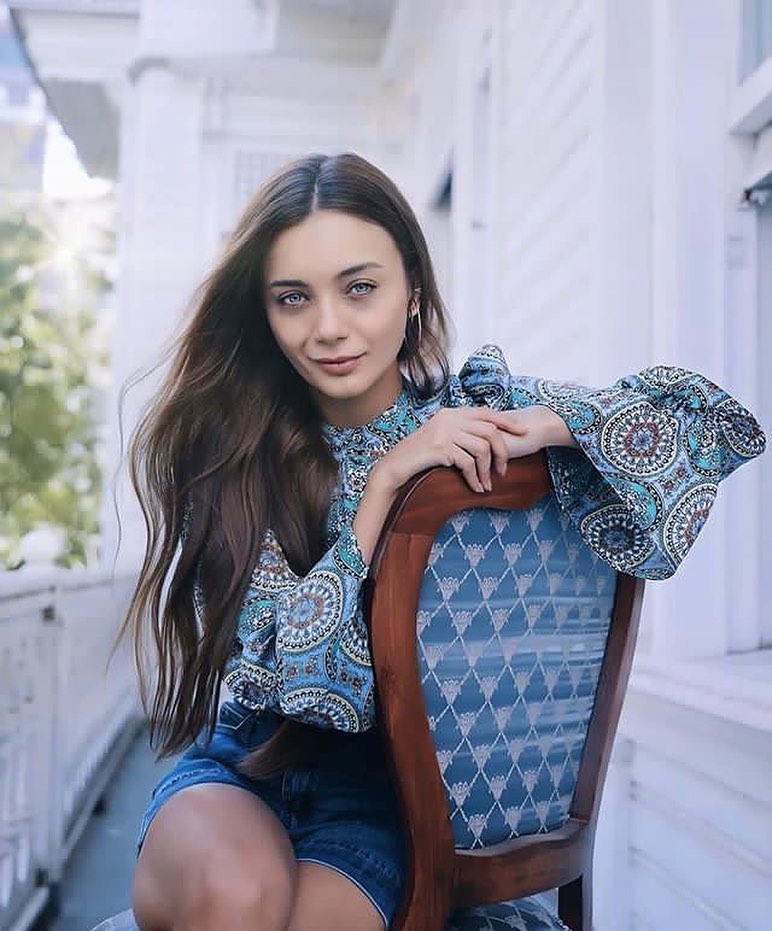 Damla Sönmez