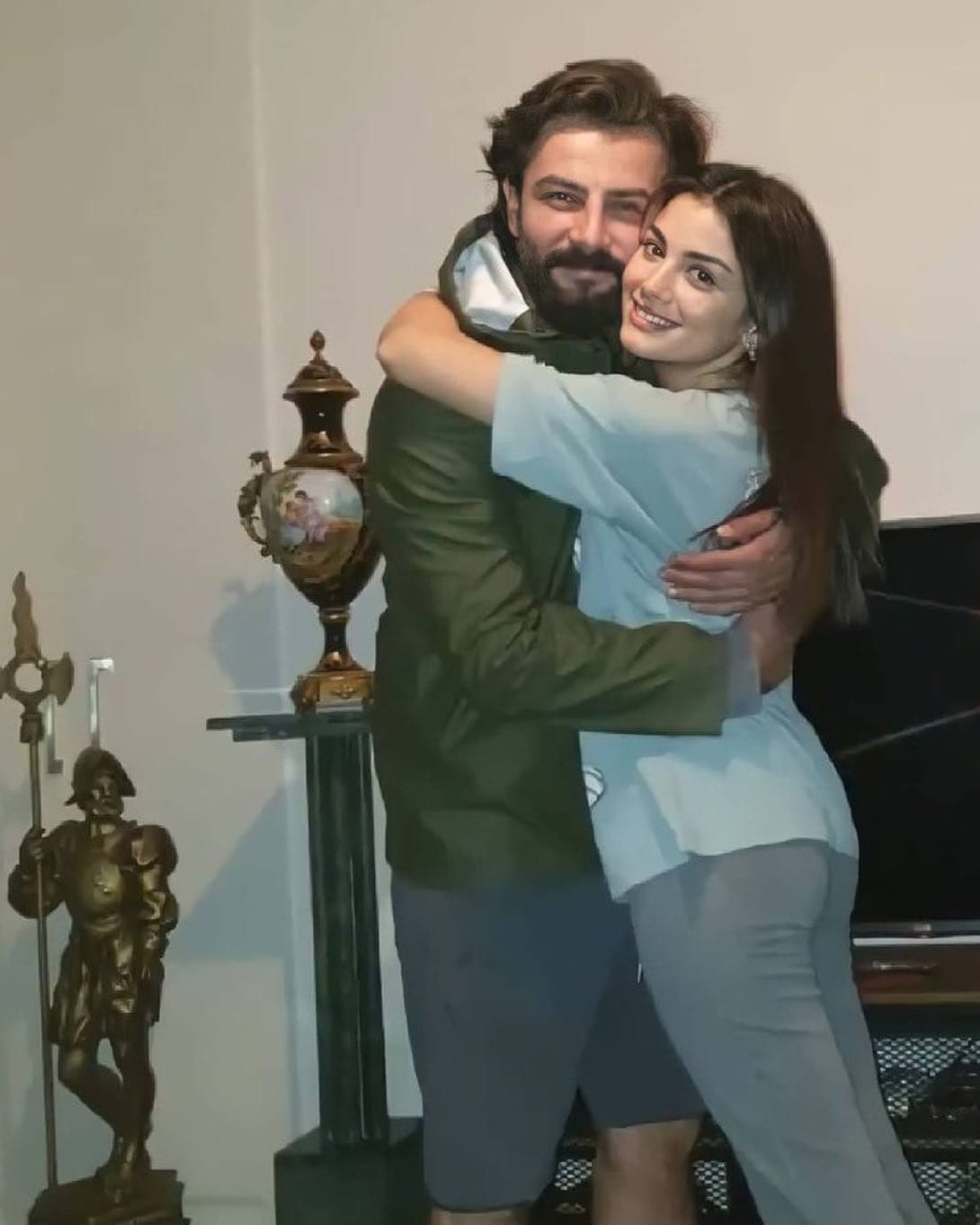 Özge Yağız Özge Yağız