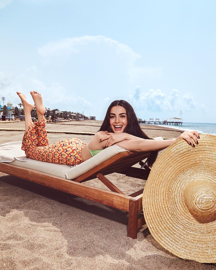 Özge Yağız Özge Yağız