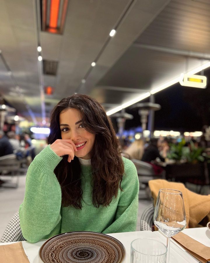 Özge Yağız Özge Yağız