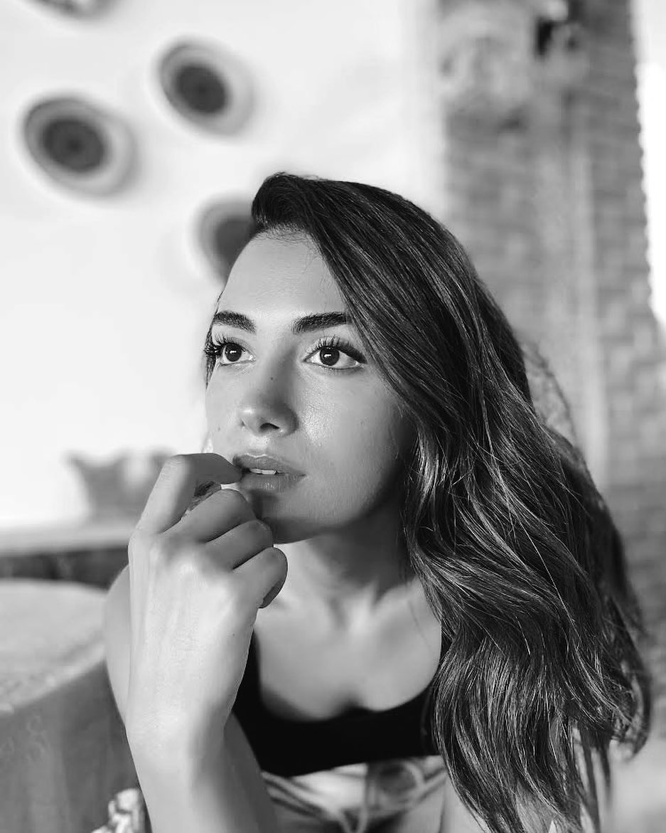 Özge Yağız Özge Yağız