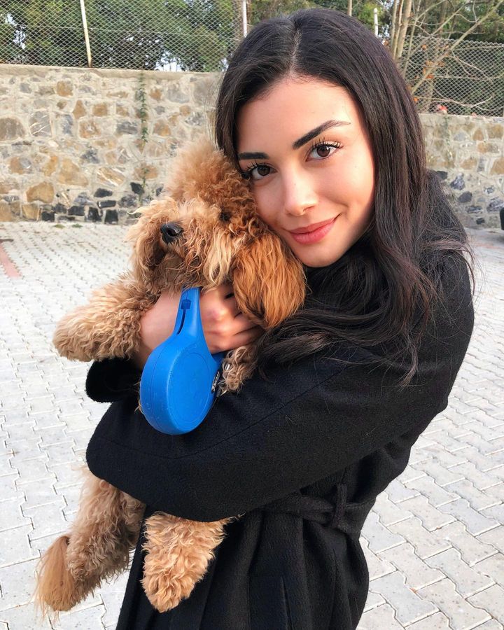 Özge Yağız Özge Yağız
