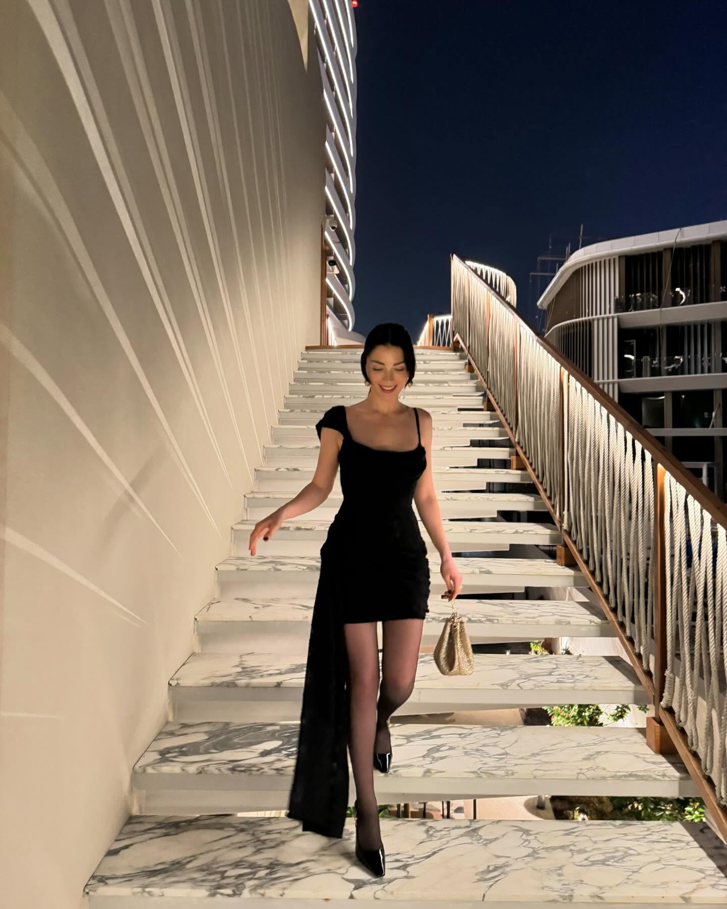 Özge Yağız Özge Yağız