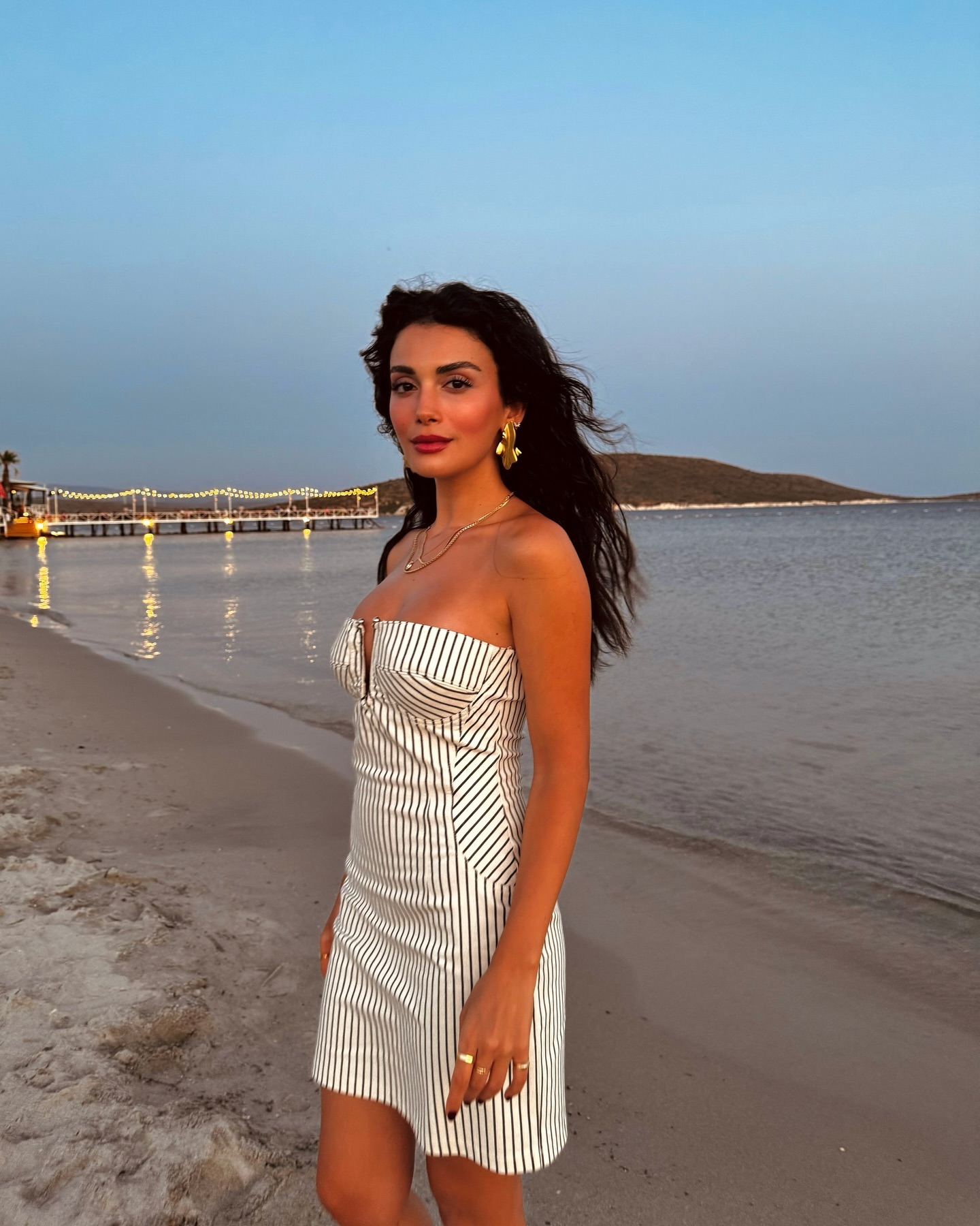 Özge Yağız Özge Yağız