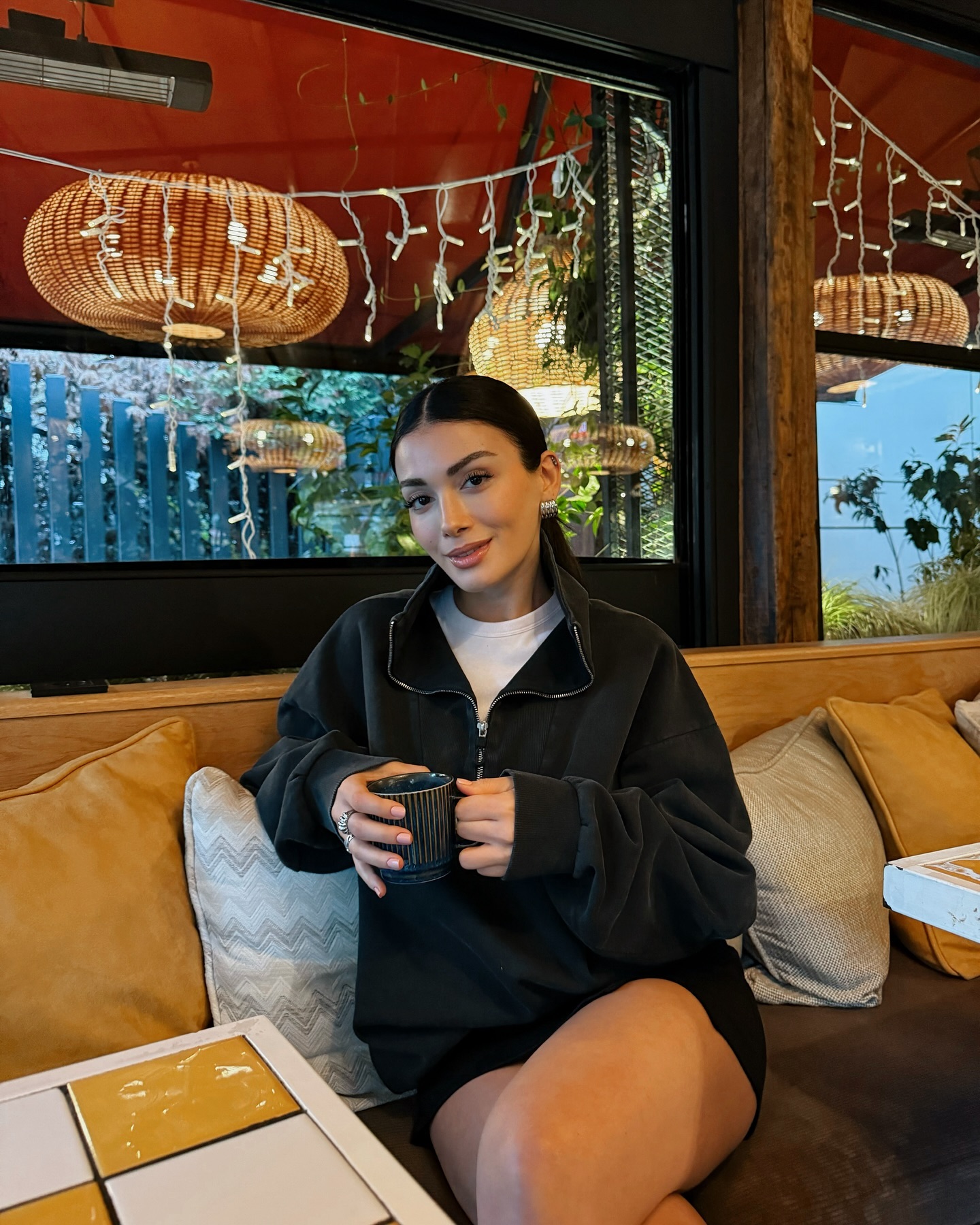 Özge Yağız Özge Yağız