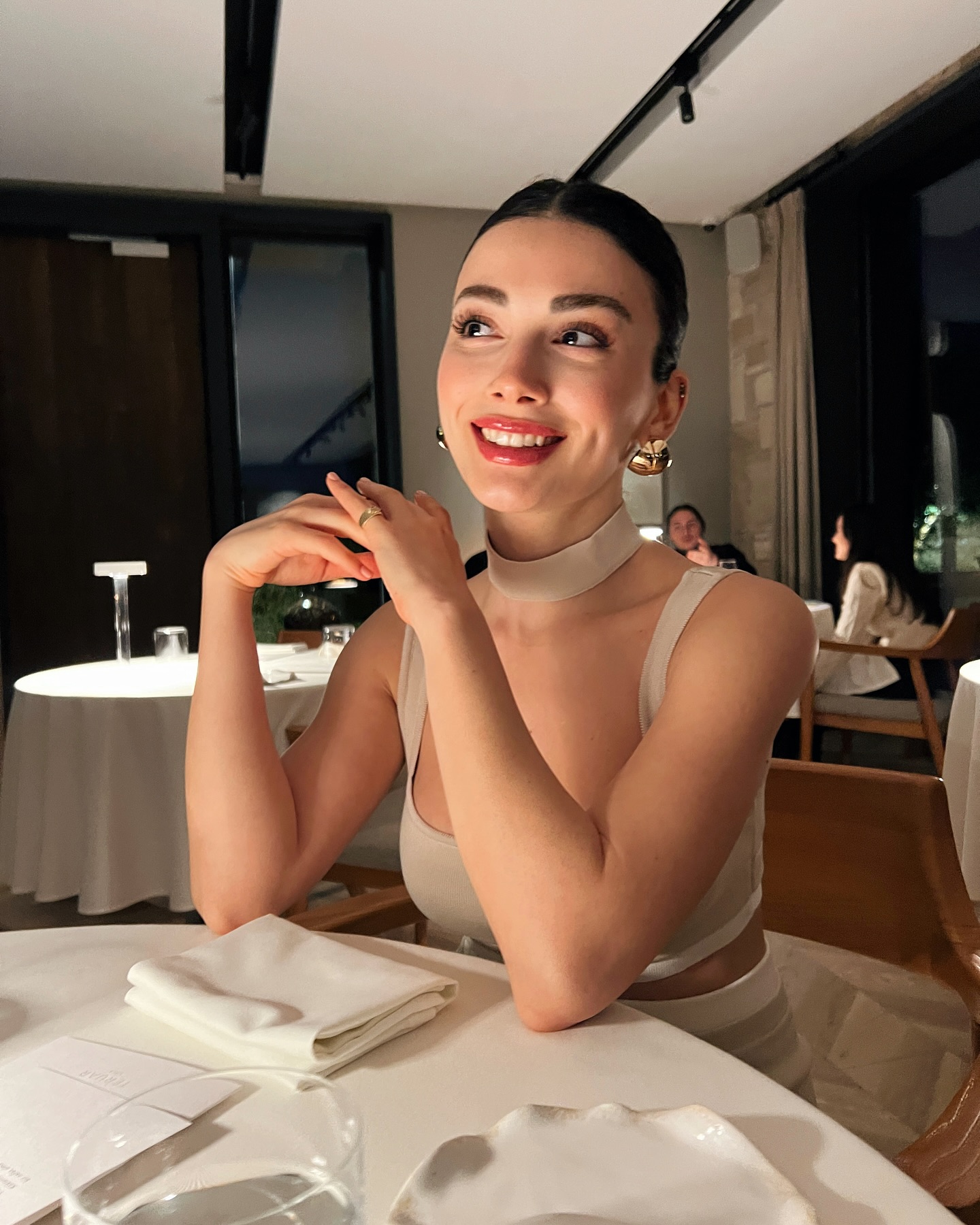 Özge Yağız Özge Yağız