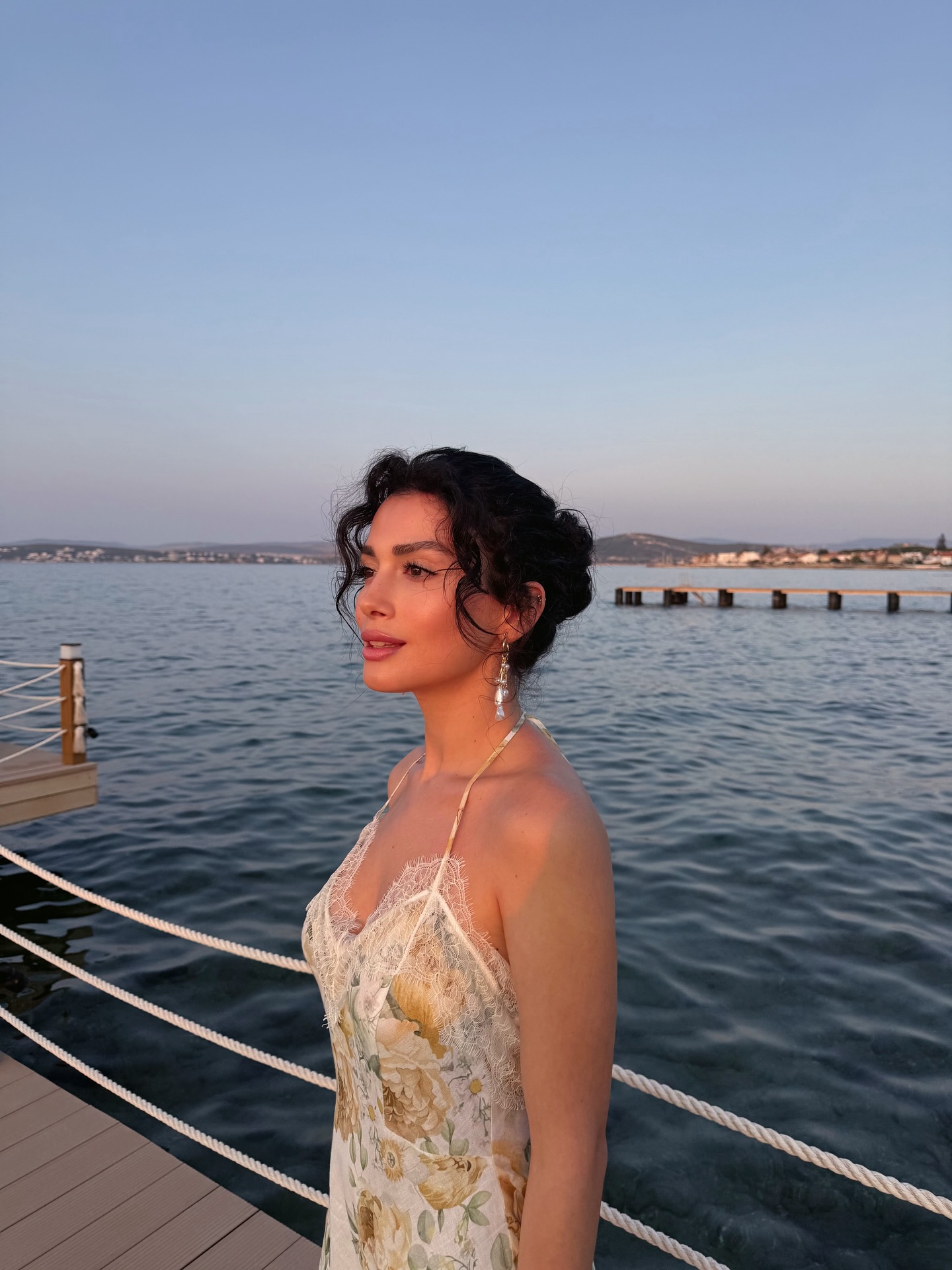 Özge Yağız Özge Yağız